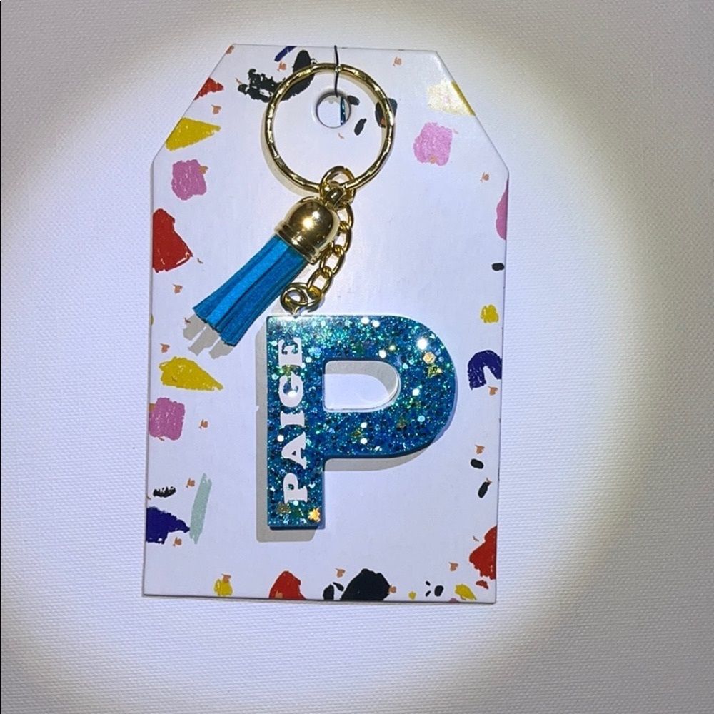Paige Glitter Resin Keychain‎